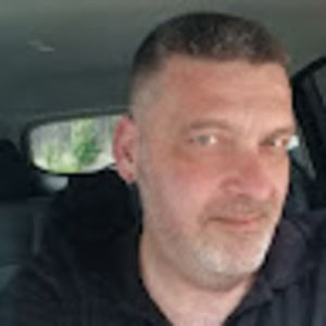 Meet your Posher, Ioannis